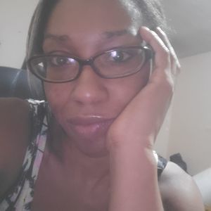 Meet your Posher, Malika